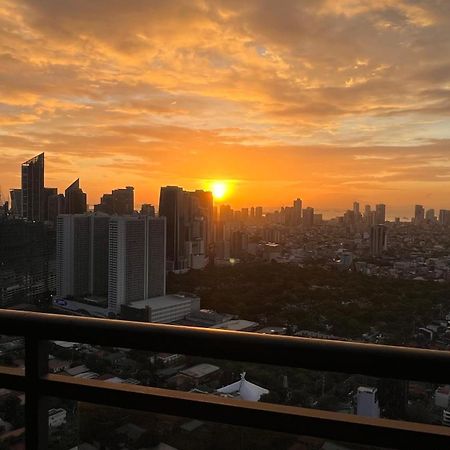 The Milano Residences Manila Bagian luar foto
